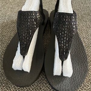 Skecher Black Beaded Women's Sandals